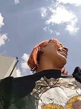 Snapshot of Zoe73_ chatting on February 26, 2026, 6:08 pm Zoe73 online show from February 26, 2026, 6:08 pm