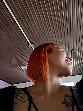 Snapshot of Zoe73_ chatting on February 10, 2026, 7:57 pm Zoe73 online show from February 10, 2026, 7:57 pm