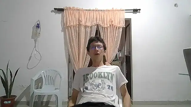 Snapshot of Kevintdx chatting on February 28, 2026, 3:17 am Kevintdx online show from February 28, 2026, 3:17 am