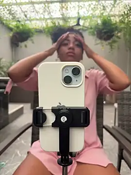 Carly Monroe  online show from September 20, 2025, 9:09 pm