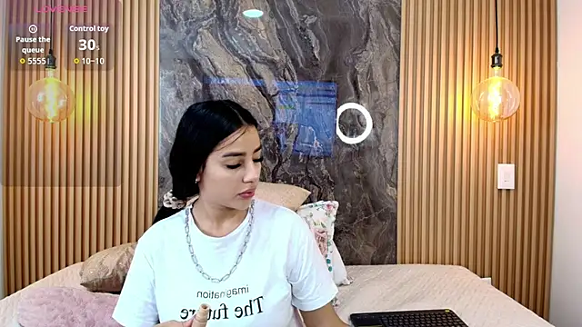 Alana-Jones online show from November 11, 2025, 2:45 pm