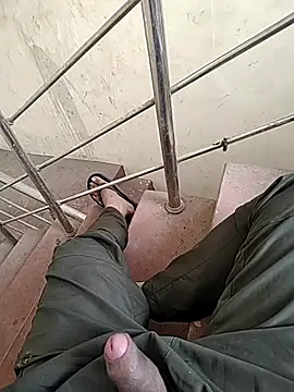 monty935 online show from December 18, 2025, 11:14 am