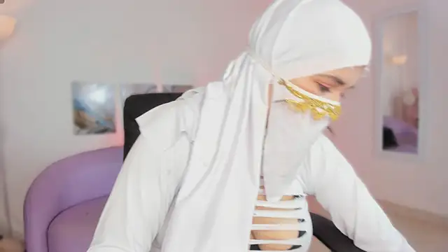 Snapshot of salma_isawwii chatting on April 28, 2026, 3:27 pm salma isawwii online show from April 28, 2026, 3:27 pm