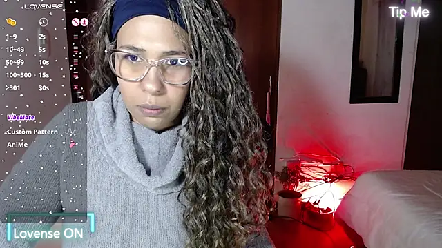 IVONNE COLLINS33 online show from March 19, 2026, 12:21 am