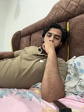 hottestboy03 online show from October 6, 2025, 7:53 am