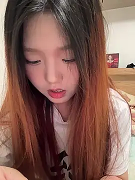 Snapshot of mimi9420 chatting on May 22, 2026, 2:26 pm mimi9420 online show from May 22, 2026, 2:26 pm