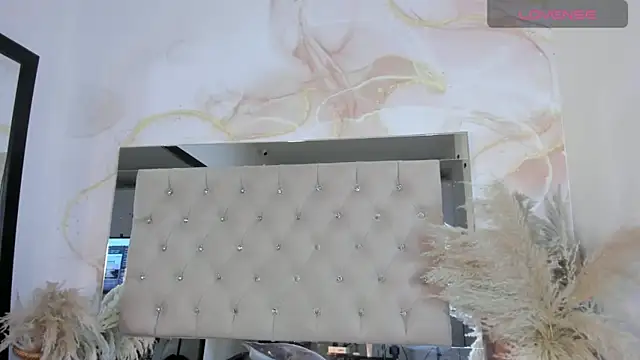 Luna Tylor online show from October 7, 2025, 3:29 am