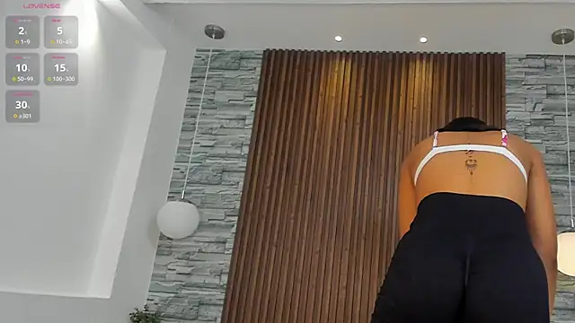 Miagomezx online show from October 3, 2025, 7:15 pm