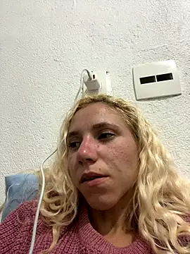 Bruna551 online show from November 12, 2025, 4:16 am