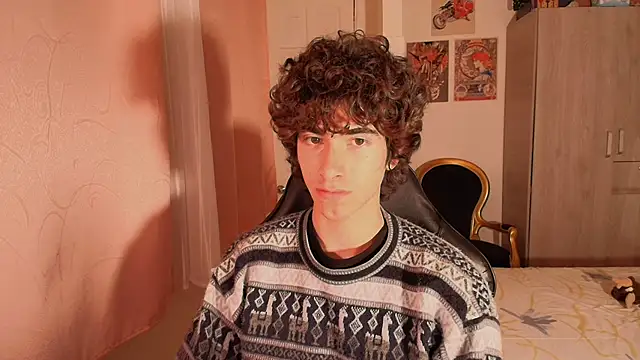 Nude Boy18 online show from October 21, 2025, 4:01 am