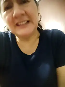 Aisha manzur online show from March 10, 2026, 7:51 pm