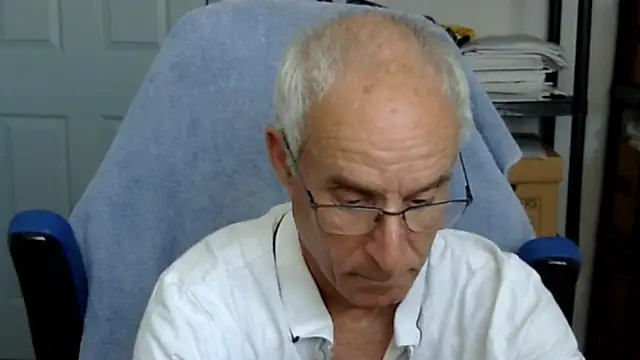 funone1999 online show from April 7, 2026, 6:21 pm