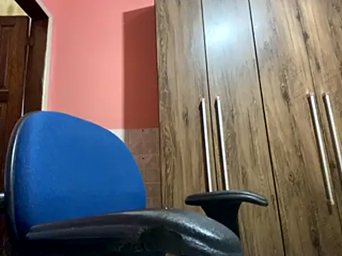 Snapshot of lucioliveira chatting on October 16, 2025, 5:21 pm lucioliveira online show from October 16, 2025, 5:21 pm