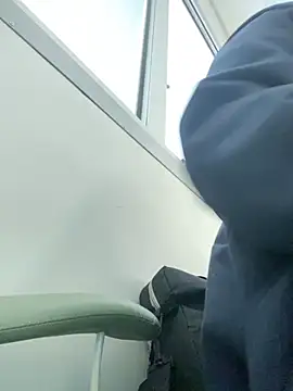 Snapshot of lucioliveira chatting on October 22, 2025, 2:05 pm lucioliveira online show from October 22, 2025, 2:05 pm