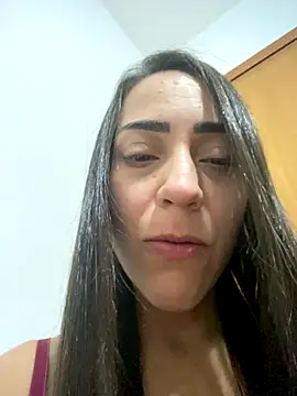 lucioliveira online show from December 3, 2025, 3:22 pm
