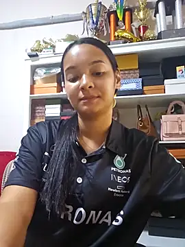 Natural Asian Girl online show from October 13, 2025, 3:46 pm