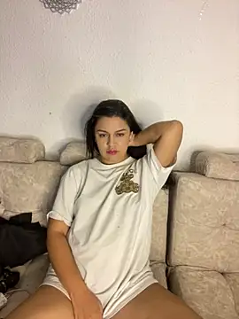 lunita sweet5 online show from October 18, 2025, 5:20 am