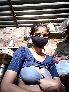 Joshi Love143 online show from November 5, 2025, 4:26 am