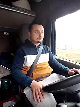 Snapshot of Amberdual chatting on October 28, 2025, 6:34 am Amberdual online show from October 28, 2025, 6:34 am