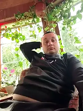 Snapshot of Amberdual chatting on October 4, 2025, 11:01 am Amberdual online show from October 4, 2025, 11:01 am