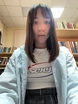 BallerinaCappuccino  online show from December 16, 2025, 7:56 am