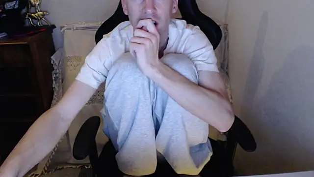 sakiramissy online show from November 28, 2025, 9:37 pm