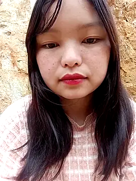 XoiXoi232 online show from March 17, 2026, 9:45 am