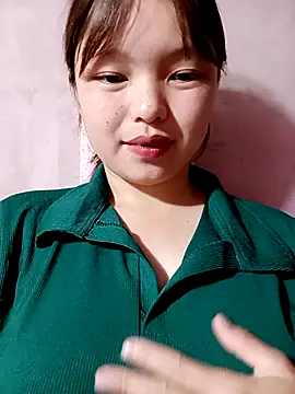 XoiXoi232 online show from October 6, 2025, 1:18 am