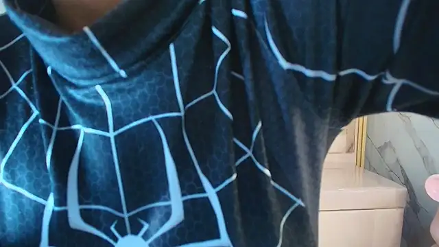 zoe r  online show from November 30, 2025, 3:18 am