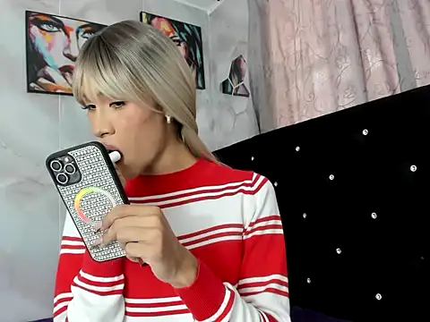 Snapshot of samara_novice18 chatting on October 28, 2025, 7:24 pm samara novice18 online show from October 28, 2025, 7:24 pm