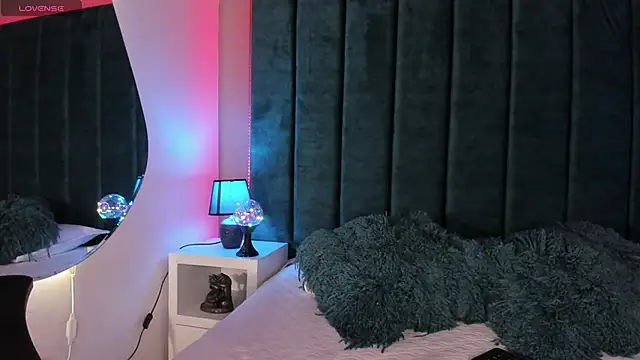 kate cass online show from October 1, 2025, 11:36 am