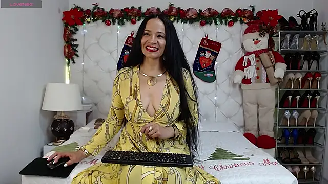 yury m2  online show from December 4, 2025, 2:43 am