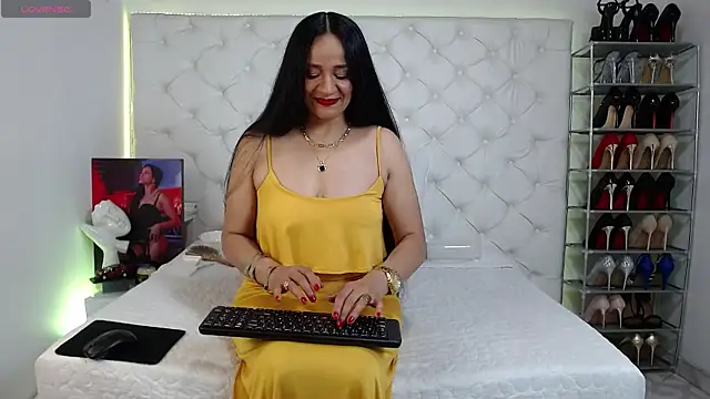 Snapshot of yury_m2_ chatting on October 7, 2025, 2:45 am yury m2 online show from October 7, 2025, 2:45 am