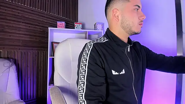 Axel grey  online show from November 26, 2025, 12:16 pm