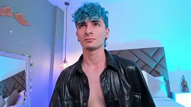 JaydenVillalobos online show from October 14, 2025, 1:01 pm