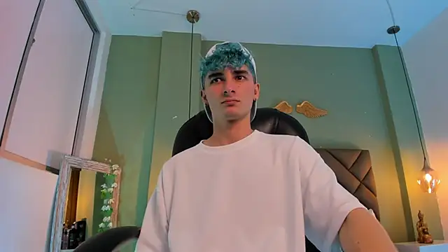 JaydenVillalobos online show from September 22, 2025, 7:20 pm