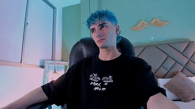 JaydenVillalobos online show from September 12, 2025, 9:36 pm