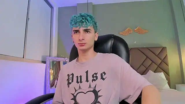 JaydenVillalobos online show from October 1, 2025, 11:58 am