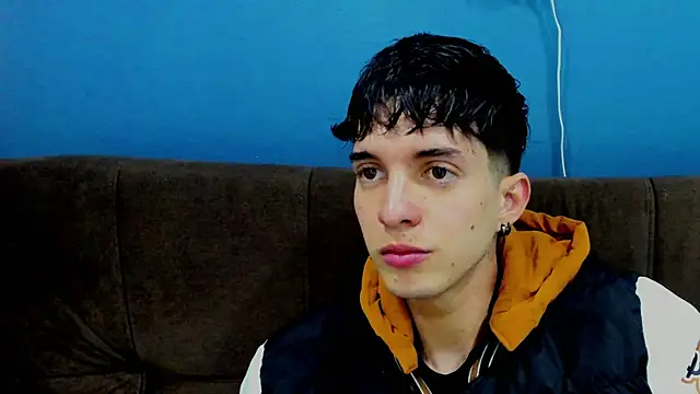 Jheampiiero online show from December 18, 2025, 2:10 pm