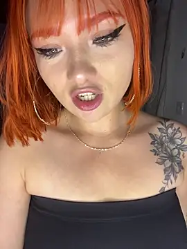 Alysson LS online show from November 18, 2025, 2:16 am