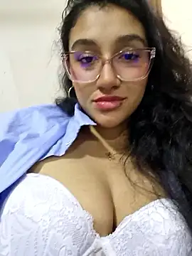 ValentiinaCruz online show from January 6, 2026, 9:08 pm