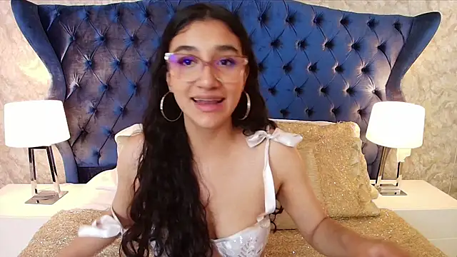 ValentiinaCruz online show from February 27, 2026, 9:03 pm