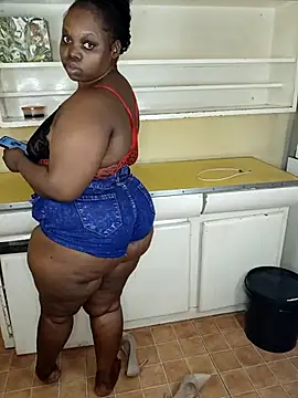 BootyGoddess23 online show from September 24, 2025, 8:04 pm