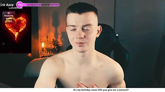 Snapshot of Happydeimos chatting on December 1, 2025, 9:37 pm Happydeimos online show from December 1, 2025, 9:37 pm