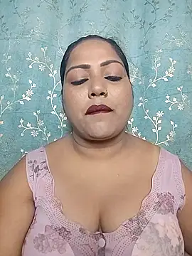 hornypriya696 online show from September 21, 2025, 6:24 pm