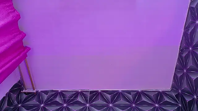 Megan Luxe online show from October 1, 2025, 4:28 am