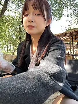 xiaoqiao ss online show from November 30, 2025, 3:29 am