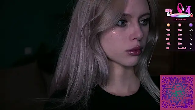 Snapshot of Nelly_Carroll chatting on October 19, 2025, 1:41 am Nelly Carroll online show from October 19, 2025, 1:41 am