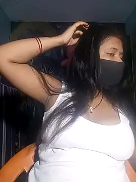 Snapshot of hottiebaba_01 chatting on October 16, 2025, 5:54 pm hottiebaba 01 online show from October 16, 2025, 5:54 pm