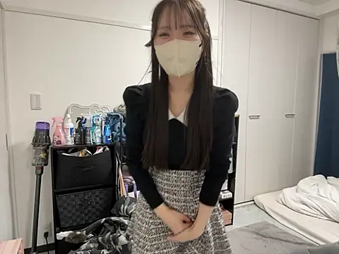 nano-da-u online show from December 5, 2025, 6:17 pm